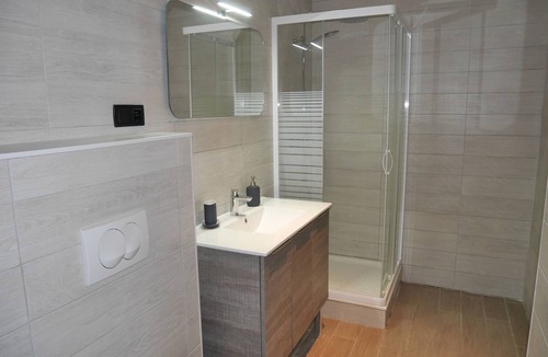 Mont-de-Lans Apartment | Attractive 53m² apartment, located opposite the ESF champamé meeting point.