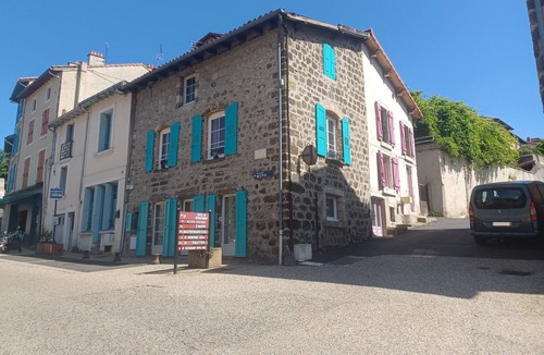 Aiguihe House | Au bon Endroit ! Maison de Ville de 100 m² au Pied du Rocher D'aiguilhe