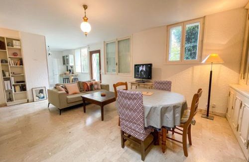 Le Puy-en-Velay Apartment | Au coin Ponot - jardin, Wifi, Parking gratuit