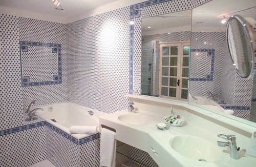 Noves Hotel | Auberge De Noves