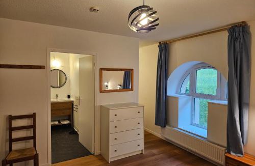 Lathuile Hotel | Auberge de Pontgibaud