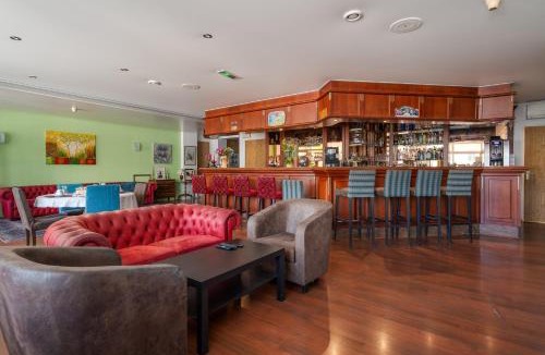 Bessenay House | Auberge Les Clôs Des Monts Lyonnais