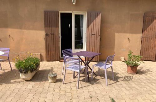 Mallemort Hotel | Auberge Les Olivades