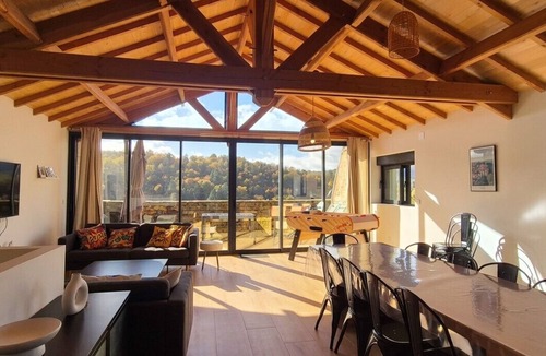 Latouille-Lentillac House | Aubié, modern barn, swimming pool and AC