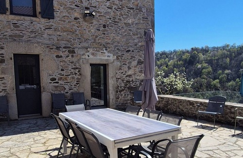 Latouille-Lentillac House | Aubié, modern barn, swimming pool and AC