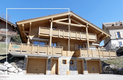 La Clusaz Apartment | AULP DE SUZ 1 – Semi-detached chalet with mountain views, near the shuttle stop – Wi-Fi – Garage and parking