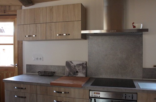Les Brevieres Apartment | AUTHENTIC AND SPACIOUS APARTMENT (6 PERS) 50M TRACKS. Sunday/Sunday