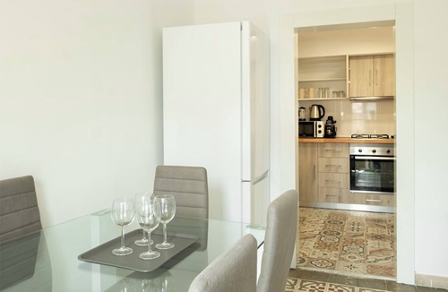 Ciutat Vella Apartment | Authentic Catalan Charm: Spacious 3-Bedroom Home on Las Ramblas