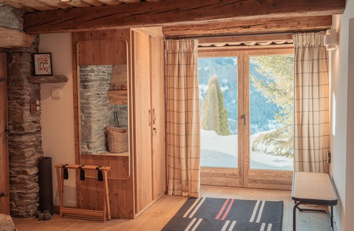 Sainte-Foy-Tarentaise Ski Chalet | Authentic chalet near Val d'Isère with jacuzzi and breathtaking views