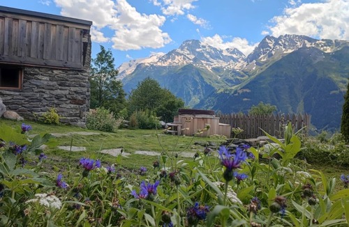 Sainte-Foy-Tarentaise Ski Chalet | Authentic chalet near Val d'Isère with jacuzzi and breathtaking views