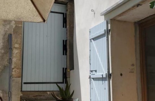 La Tour-Sur-Orb Hostel | Aux Mimosas