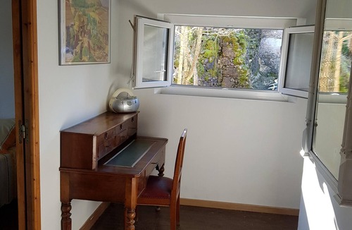 Avene House | Avène, Charming house on a green hill and calm.