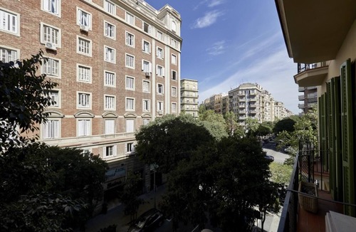 La Sagrada Familia Apartment | Avenida Gaudi Barcelona