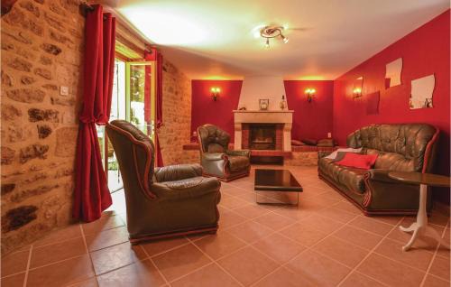 Terrasson-la-Villedieu House | Awesome Home In Terrasson-Lavilledieu