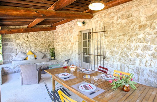 Labeaume House | Awesome home in Labeaume with WiFi