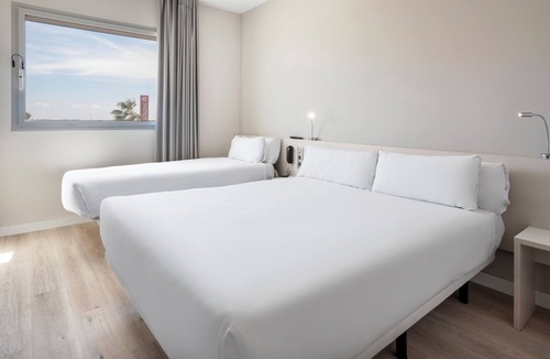 Viladecans Hotel | B&B Hotel Barcelona Viladecans