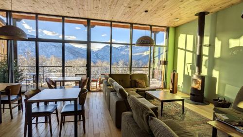 Sorgeat Bed & Breakfast | Balcons de Sorgeat - Chambres d'hôtes - Ecolodge en montagne