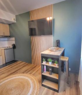 Quartier Exposition-Bajatiere Apartment | BALI TOUCH , Parking privé , Wifi