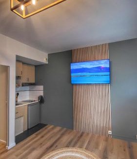 Quartier Exposition-Bajatiere Apartment | BALI TOUCH , Parking privé , Wifi