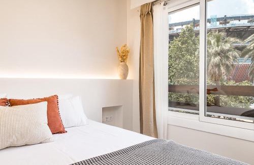 La Maternitat i Sant Ramon Apartment | Barcelona Stadium Prestige Apartment