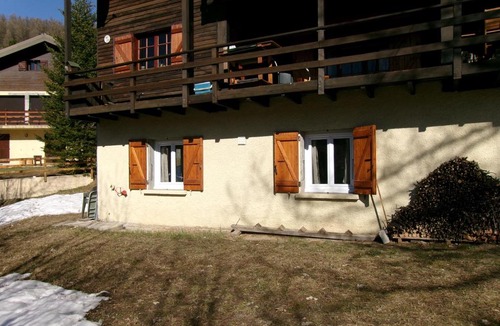 Allos Apartment | bas de chalet