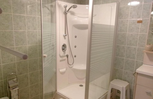 Allos Apartment | bas de chalet