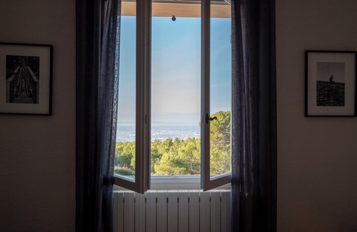 L'Isle-sur-la-Sorgue House | "Bastide des Oliviers - St-Antoine - L'Isle-sur-la-Sorgue - rated 4*.