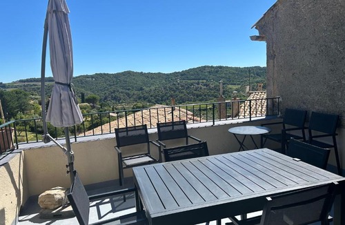 La Celle-sous-Gouzon House | Bastide des poètes Tour du Couridou