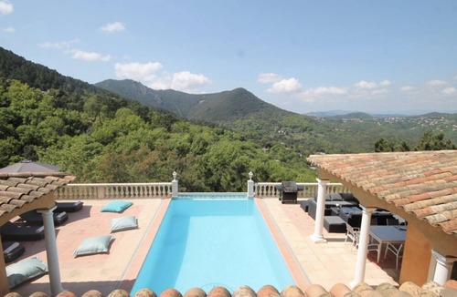 Saint-Raphael Villa | Bastide Provençale au Cœur du Massif de L'esterel