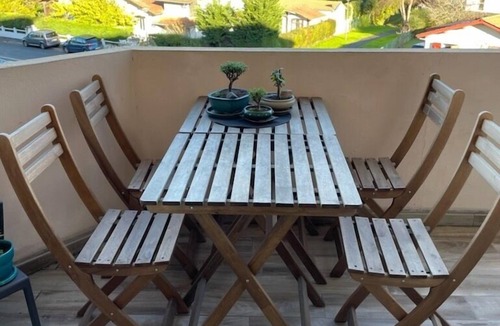 Bayonne Apartment | BAYONNE, T2, SMALL QUIET RESIDENCE WITH PARKING