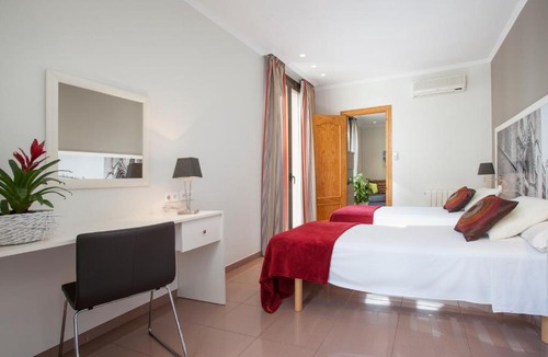 El Born Apartment | BCNGOTIC 31