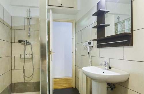 el Fort Pienc Apartment | Be barcelona arco del triunfo sunny colors III