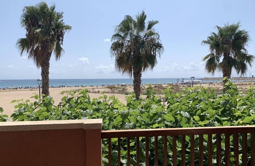Torredembarra Apartment | Beachfront Apartment with Sea View, 3 BR, A/C, Pool & Parking - Torredembarra