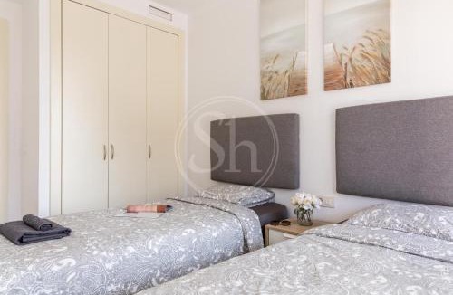 Diagonal Mar i el Front Maritim del Poblenou Apartment | Beachfront with terrace for 8