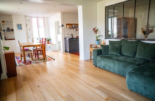 Pantin Apartment | Beau Duplex à Pantin, à Proximité du Parc de la Villette Idéal Pour les JO!
