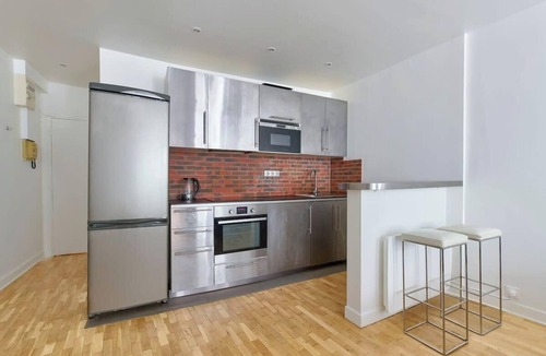 Quartier Sainte-Avoye Apartment | Beaubourg · 3rd · Atypical & Spacious Apartment – managed by Mey Agency