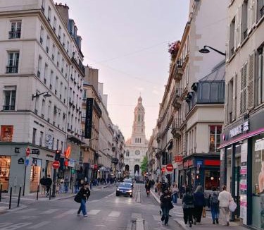Chaussee-d'Antin Apartment | Beautiful 2-Room Apartment in Provence, Galeries Lafayette