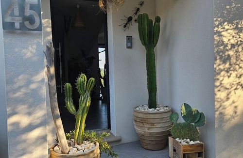 Calvisson House | Beautiful, air-conditioned house with a hot tub