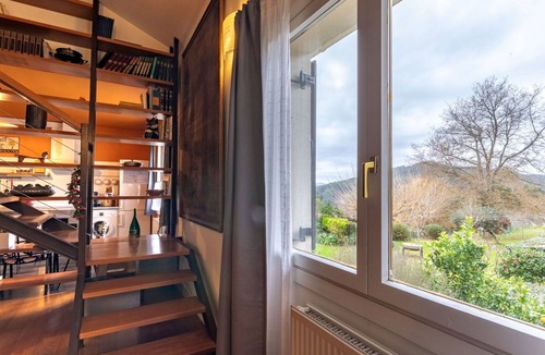 Busturia Apartment | Beautiful apartment for 4 people with WIFI, TV and patio