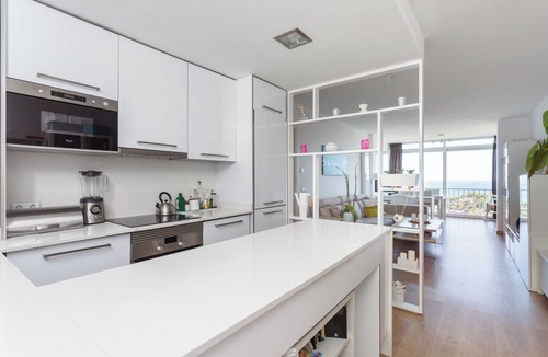 Castelldefels Apartment | Beautiful apartment with fantastic sea views
