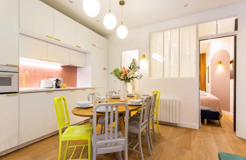 Quartier de Rochechouart Apartment | Beautiful apartment - 4BR 10P - Rue des Martyrs