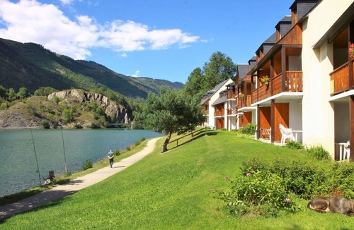 Peyragudes Apartment | Beautiful apartment for 4 people with WIFI, pool, TV, terrace, pets allowed and parking