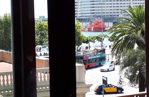 Gothic Quarter Apartment | Beautiful Apartment on Las Ramblas with Port views