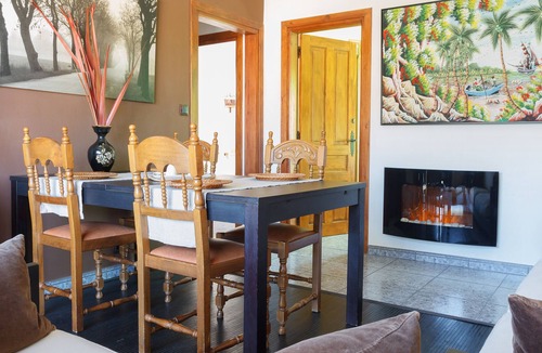 Pontons Apartment | beautiful apartment with jacuzzi for 6 people in the heart of Penedés
