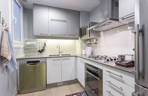 L'Antiga Esquerra de l'Eixample Apartment | Beautiful & Cozy Apartment in a Central Location