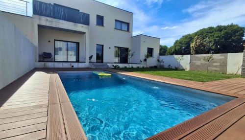 Marsillargues Villa | Beautiful family villa with pool