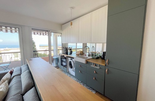 Roquebrune-Cap-Martin Apartment | Beautiful 2-room apartment with large terrace, sea view and private parking space