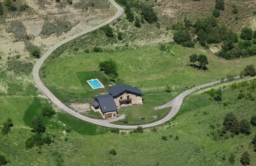 Coll de Nargo Cottage | Beautiful house with pool in the Pyrenees. Wi-Fi