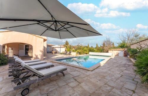 Cabries Villa | Beautiful house with a gym and sauna