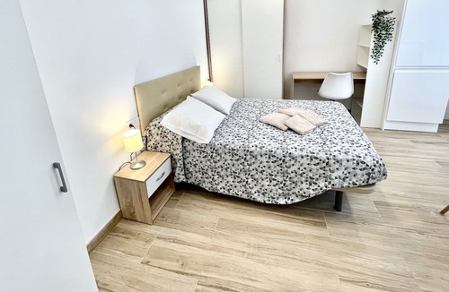 Barri Antic Apartment | Beautiful Loft Three in Manresa